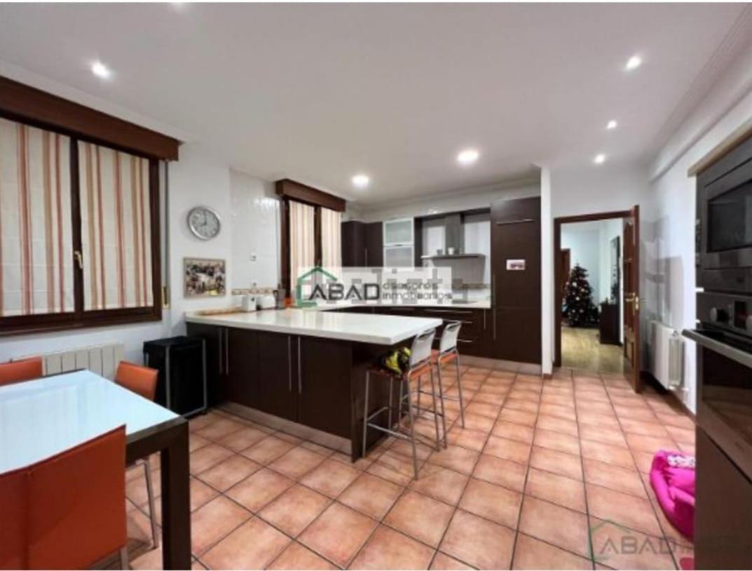 Santuchu Apartamento Elegante Con Wifi Bilbau Exterior foto